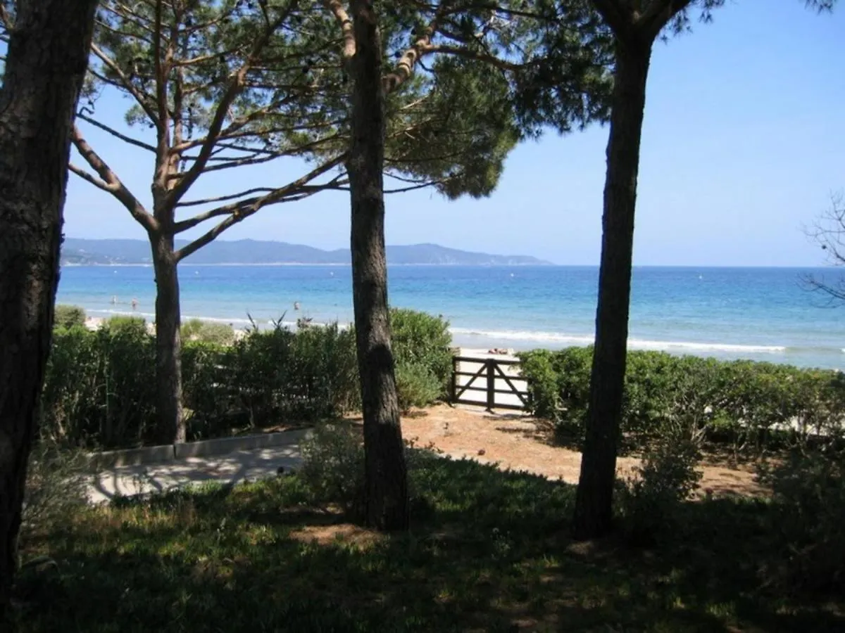 Villa Climatisee 2 Chambres Avec Terrasse Et Garage - Fr-1-100-199 Cavalaire-sur-Mer